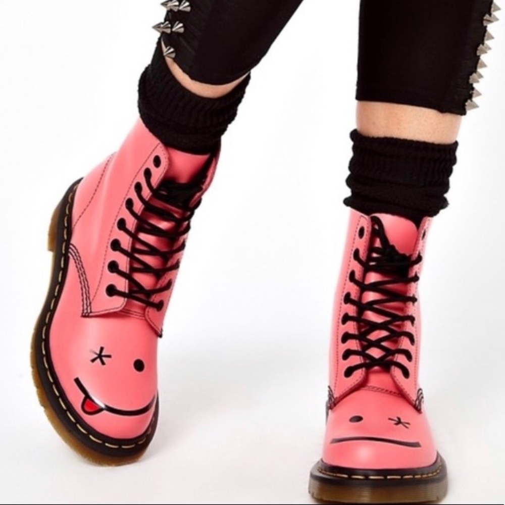 Doc Marten Smiley Face boots